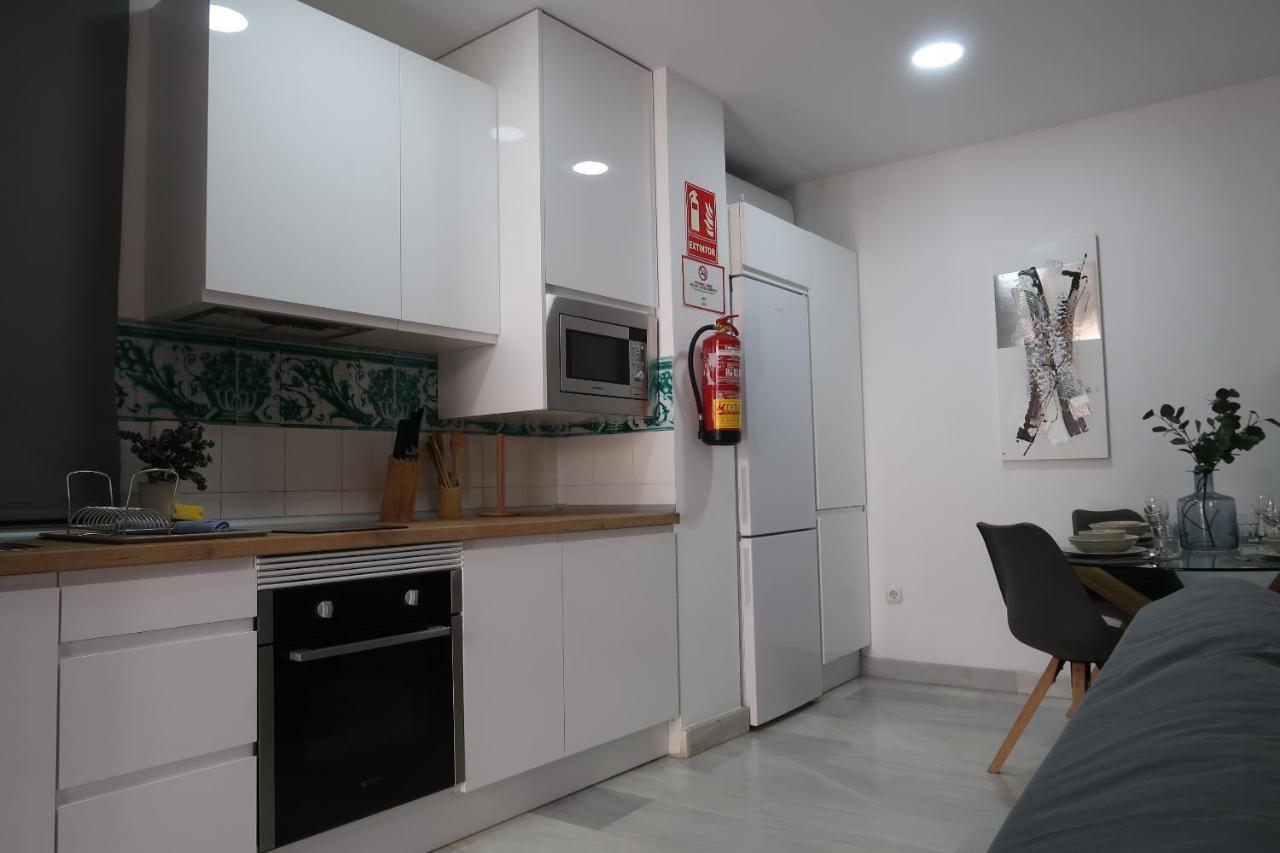 J & E Malaga Center Apartamentos エクステリア 写真