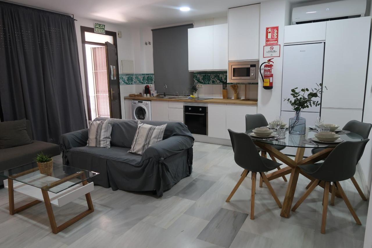 J & E Malaga Center Apartamentos エクステリア 写真
