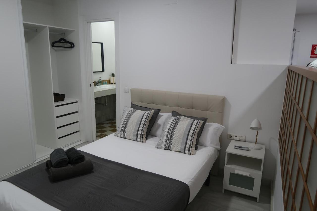 J & E Malaga Center Apartamentos エクステリア 写真