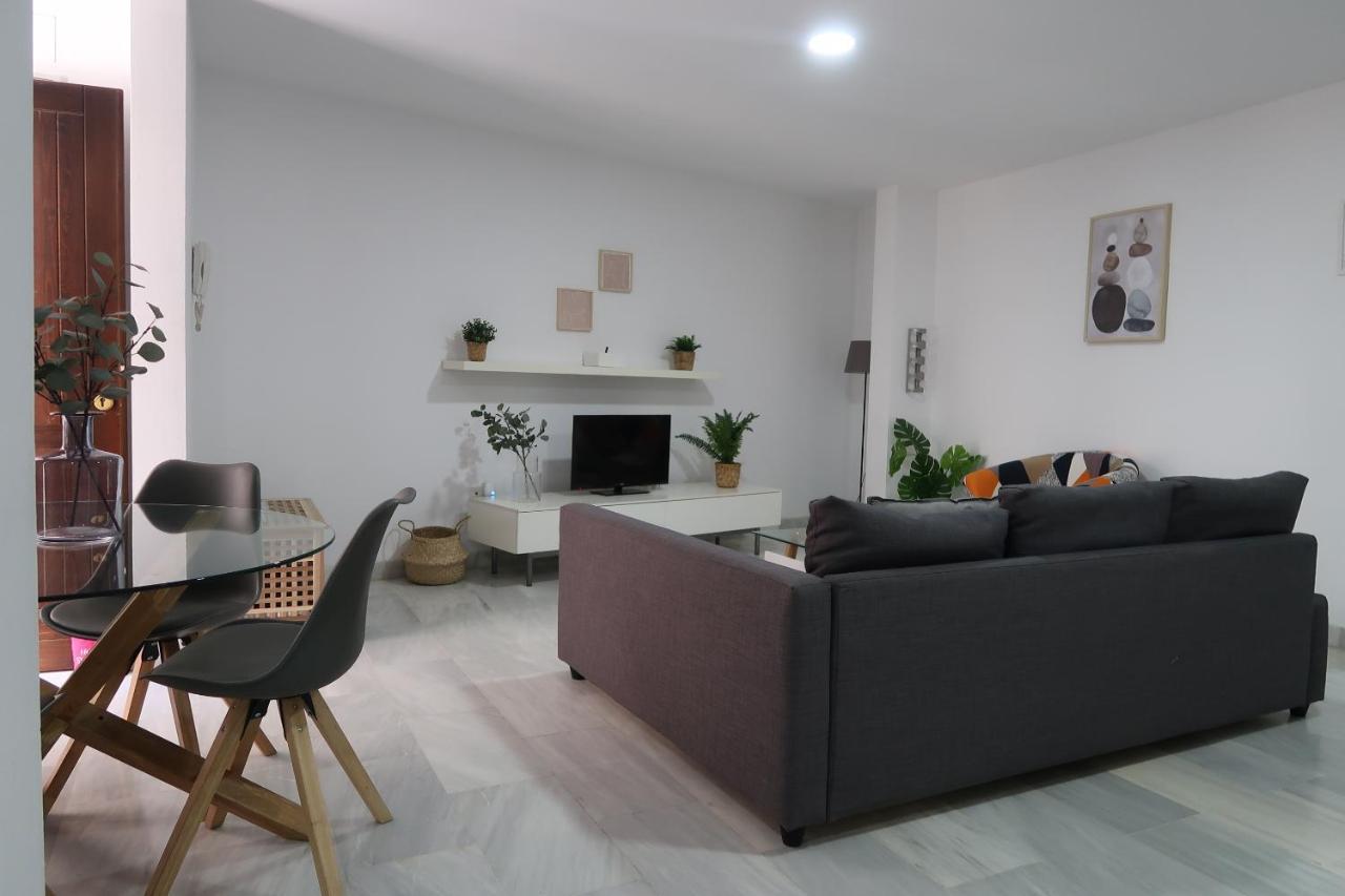J & E Malaga Center Apartamentos エクステリア 写真