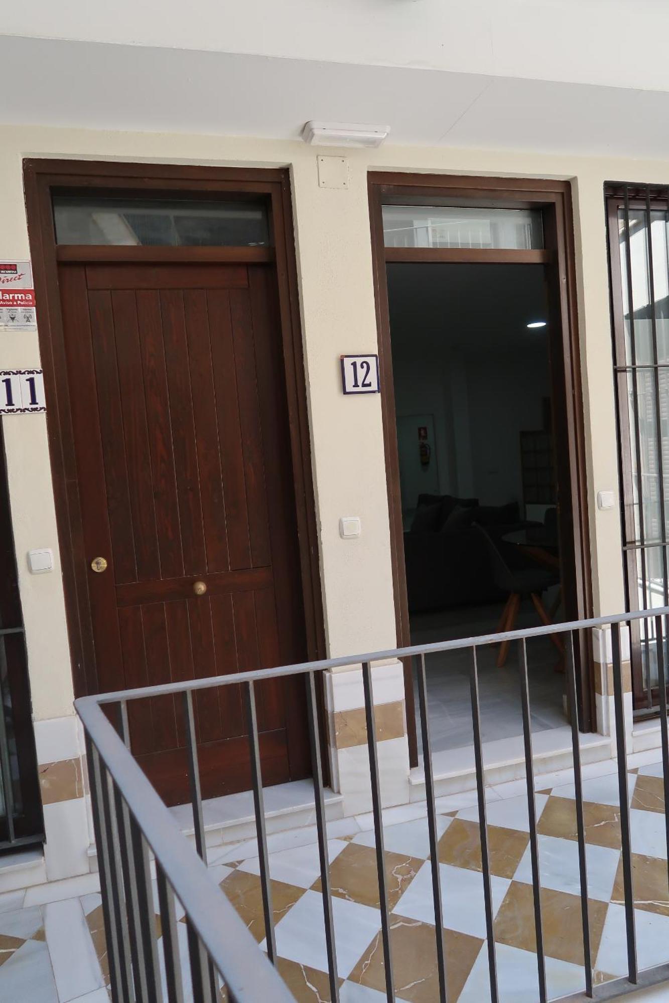 J & E Malaga Center Apartamentos エクステリア 写真