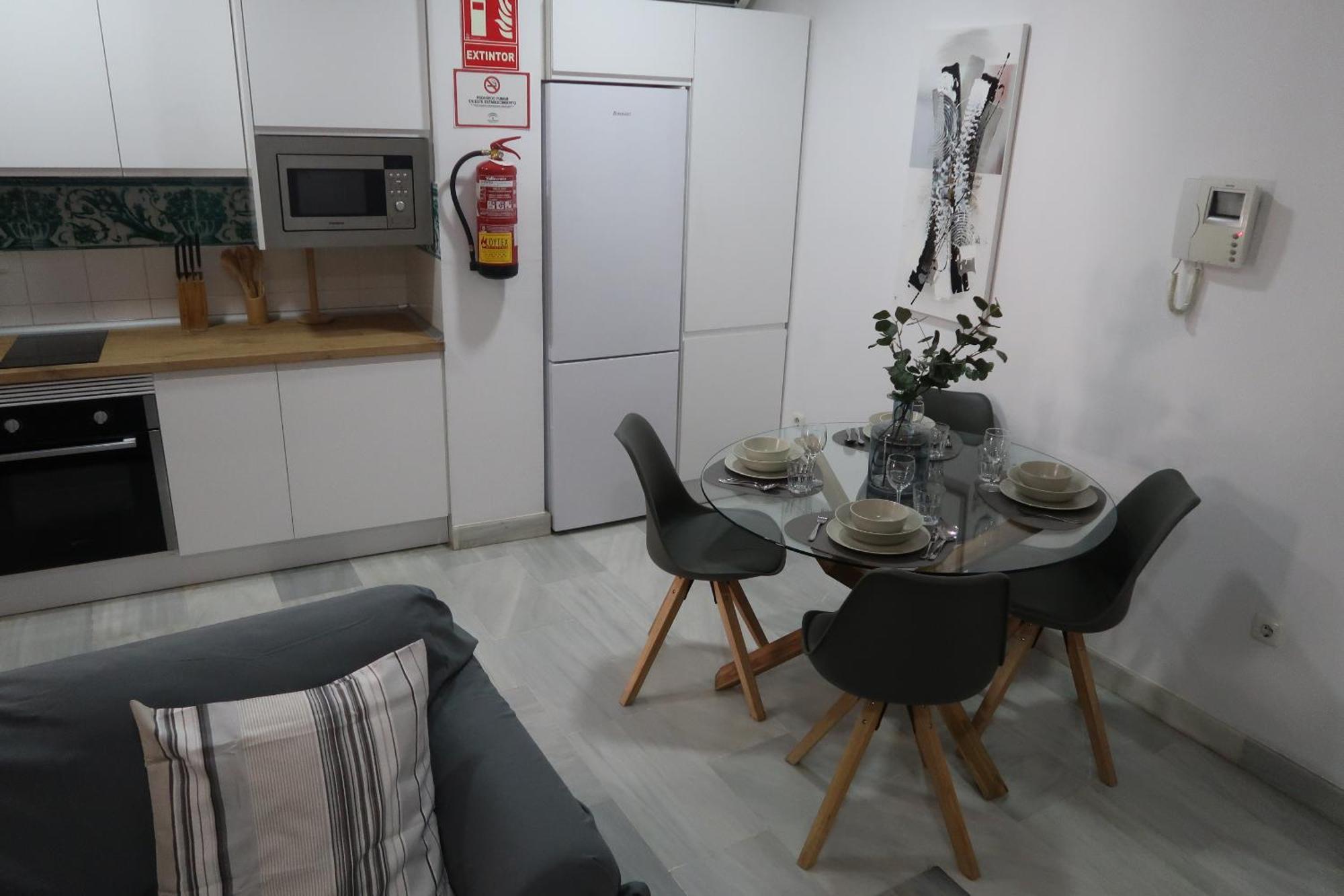 J & E Malaga Center Apartamentos エクステリア 写真